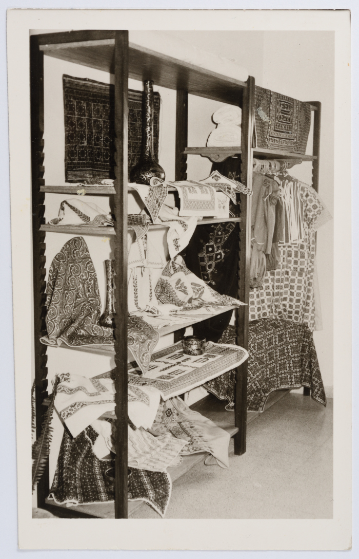 مركز الخياطة التابع لجمعية الاتحاد النسائي العربي في رام الله 