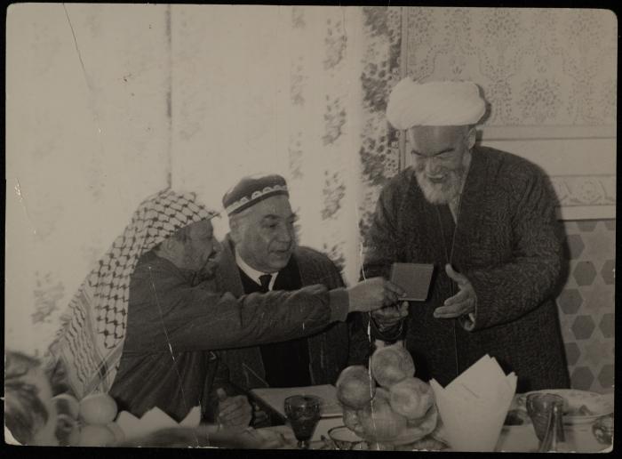 Yahya Hammoudeh along with Yasser Arafat and the Tashkent Mufti, Moscow, 1970- 1979 