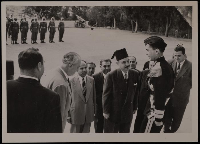 يحيى حمودة في زيارة رسمية للملك حسين بن طلال، عمان، 1953- 1954