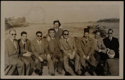 يحيى حمودة برفقة محامين، القاهرة، 1953- 1954