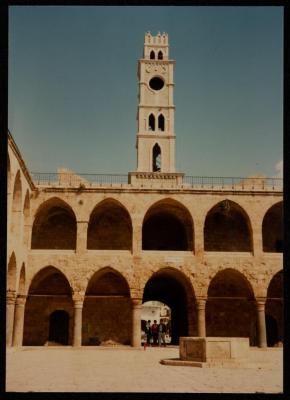 خان العمدان، عكا، 1980- 1989