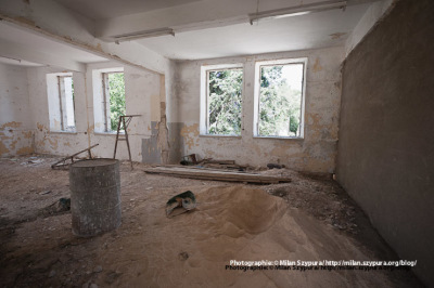 A Glimpse of the Mobile Circus During the Summer of 2011