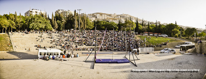 لمحة من السيرك المتنقل في صيف 2011 