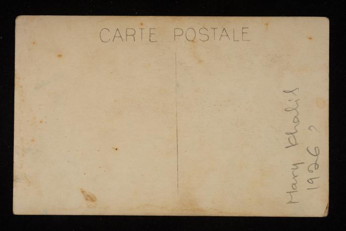 أطفال داخل استوديو، بطاقة بريدية، 1926