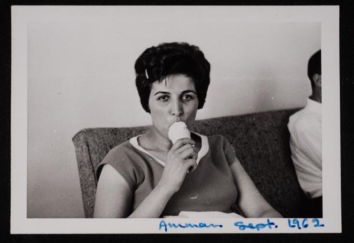 امرأة من عائلة بطشون، عمان، 1962