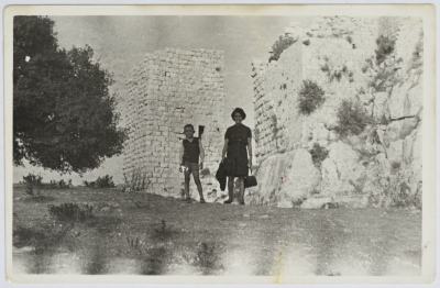 Ziad Yousef and Rasmeyyeh Abdel-Majid at Qalʻat ar-Rabad, Ajloun, 1969