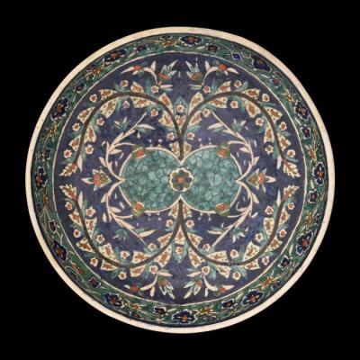 Armenian ceramic plate produced by the Dome of the Rock Tile Workshop, Jerusalem, 1919-1948