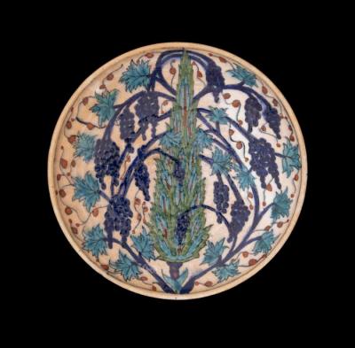 Armenian ceramics plate produced by the Tiles of the Dome of the Rock Workshop, Jerusalem,1919 - 1948