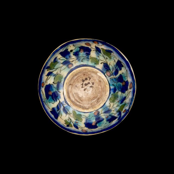 Armenian ceramics plate produced by the Tiles of the Dome of the Rock Workshop, Jerusalem,1919 - 1948