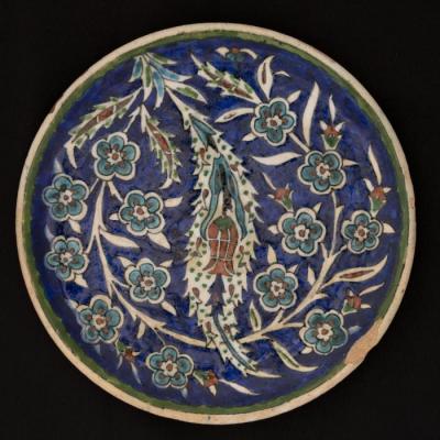 Armenian ceramics plate produced by the Tiles of the Dome of the Rock Workshop, Jerusalem,1919 - 1948