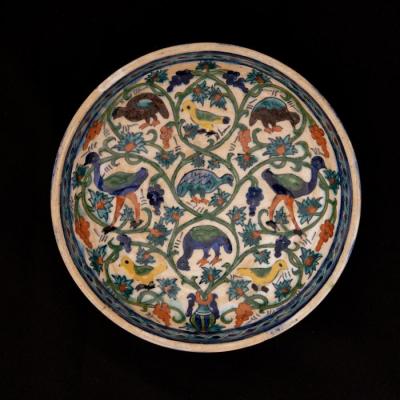 Armenian ceramics plate produced by the Tiles of the Dome of the Rock Workshop, Jerusalem,1919 - 1948