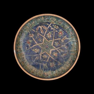 Armenian ceramics plate produced by the Tiles of the Dome of the Rock Workshop, Jerusalem,1919 - 1948
