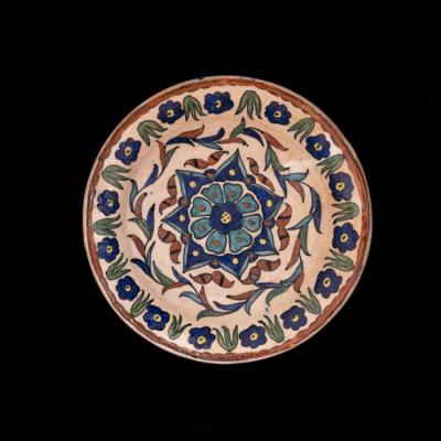 Armenian ceramics plate produced by the Tiles of the Dome of the Rock Workshop, Jerusalem,1919 - 1948