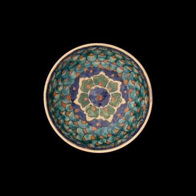 Armenian ceramics plate produced by the Tiles of the Dome of the Rock Workshop, Jerusalem,1919 - 1948