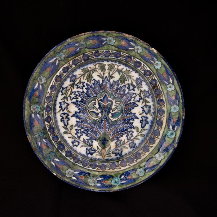 Armenian ceramics plate produced by the Tiles of the Dome of the Rock Workshop, Jerusalem,1919 - 1948