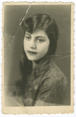 Aisha al-Shalabi, Amman, the Early 1960s