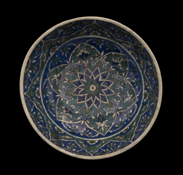 Armenian ceramic plate produced by the Dome of the Rock Tile Workshop, Jerusalem, 1919-1948