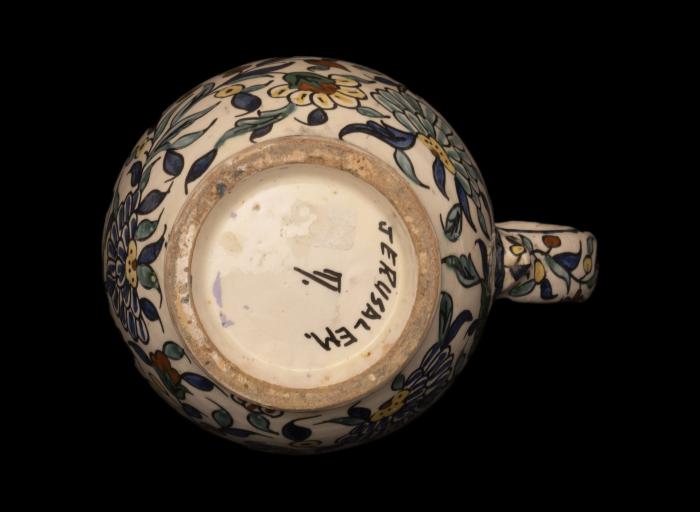 زهرية (مزهرية) خزف أرمني من إنتاج المشغل المشترك، القدس، 1921 - 1948