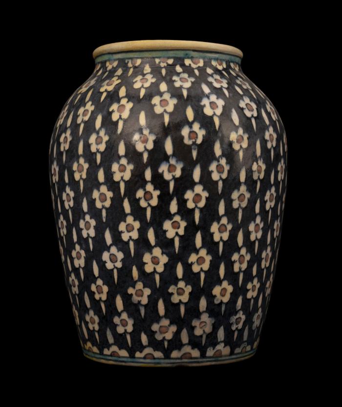 زهرية (مزهرية)  خزف أرمني من إنتاج مشغل قبة الصخرة، القدس، 1919 -1948