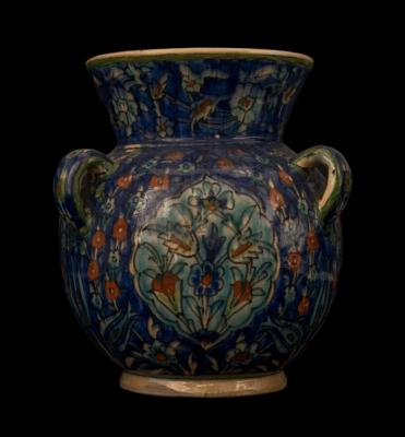 Armenian ceramic vase produced by the Dome of the Rock Tile Workshop, Jerusalem, 1919-1948