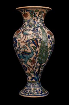 Armenian ceramic vase produced by the Dome of the Rock Tile Workshop, Jerusalem, 1919-1948