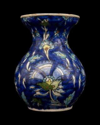 Armenian ceramic vase produced by the Dome of the Rock Tile Workshop , Jerusalem, 1919-1948