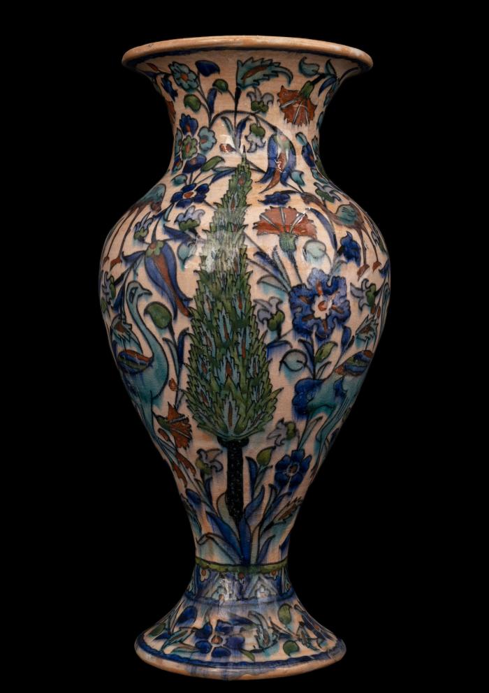 Armenian ceramic vase produced by the Dome of the Rock Tile Workshop, Jerusalem, 1919-1948