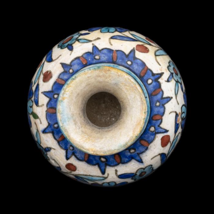 Armenian ceramic vase produced by the Joint Workshop, Jerusalem, 1921-1948