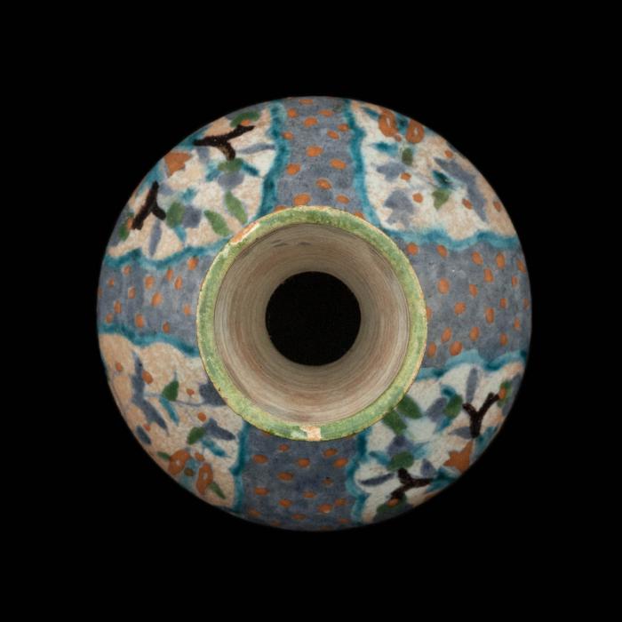 Armenian ceramic vase produced by the Dome of the Rock Tile Workshop , Jerusalem, 1919-1948