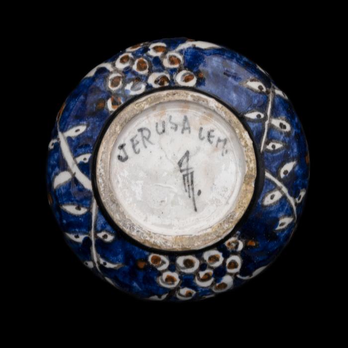 Armenian ceramics serving bowl production of Joint Workshop - Jerusalem, 1921–1948