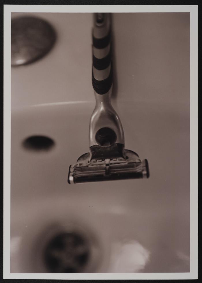A Razor of Shaheed Wissam Yazbek displayed at the '100 Shaheeds - 100 Lives' Exhibition, Feb 2001