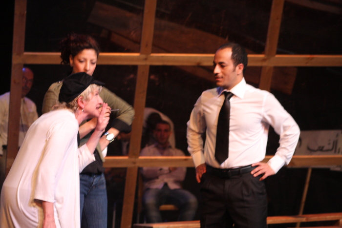 عرض مسرحية 