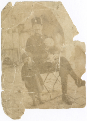 Othman al-Shalabi Family with His Two Daughters, the Early 20th Century