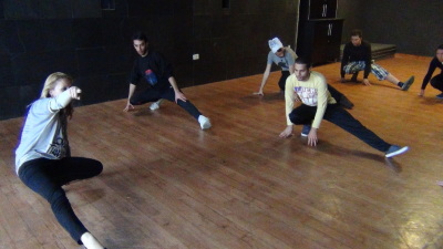 تدريب صوت لطلّاب أكاديمية الدراما التابعة لمسرح القصبة عام 2014 