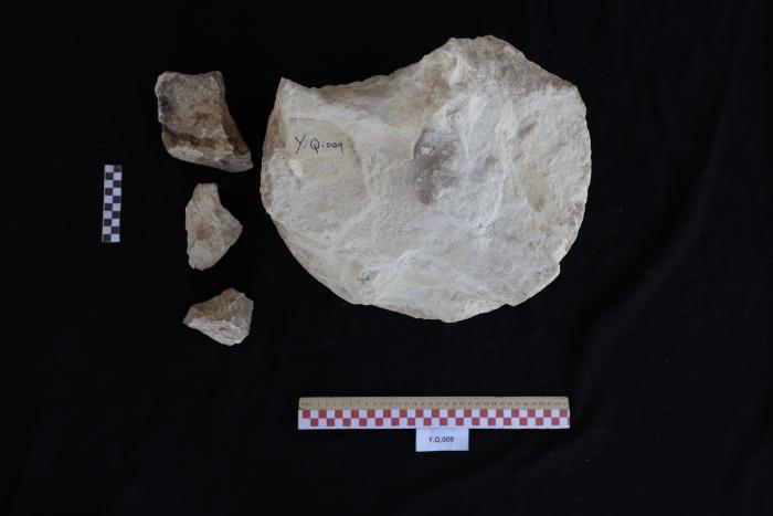 Limestone column body, Al-Qarara, 2025