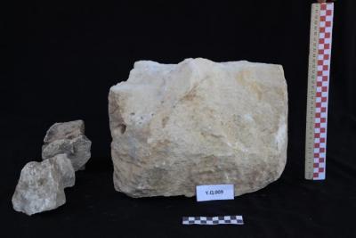 Limestone column body, Al-Qarara, 2025