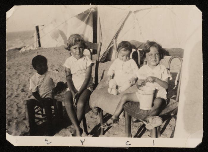 Children from Al Shawwa family on Blakhiyeh Port 