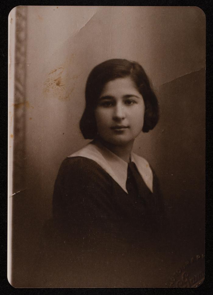 عفاف شرابي، 1937