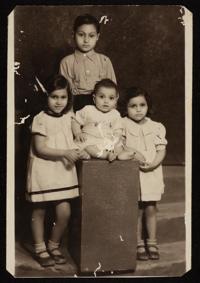 Children of Majdi Al Shawwa, Damascus, 1940-1949