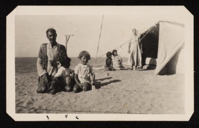 Majdi Al Shawwa family on Blakhiyeh port "Anthedon" (, Gaza, 12 September 1937