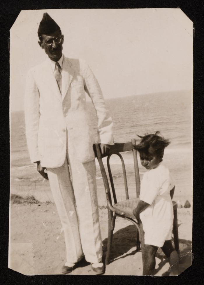 Majdi Al Shawwa and his son Farouk on Blakhiyeh port 