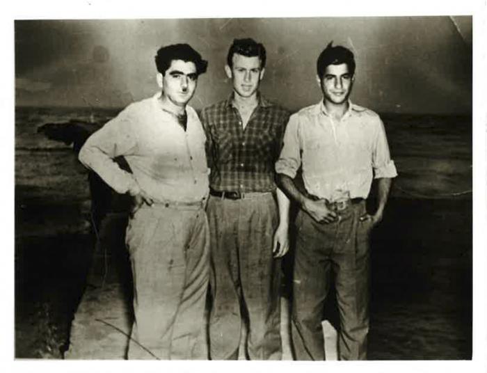 وائل زعيتر برفقة أصدقائه، الكويت، 1957