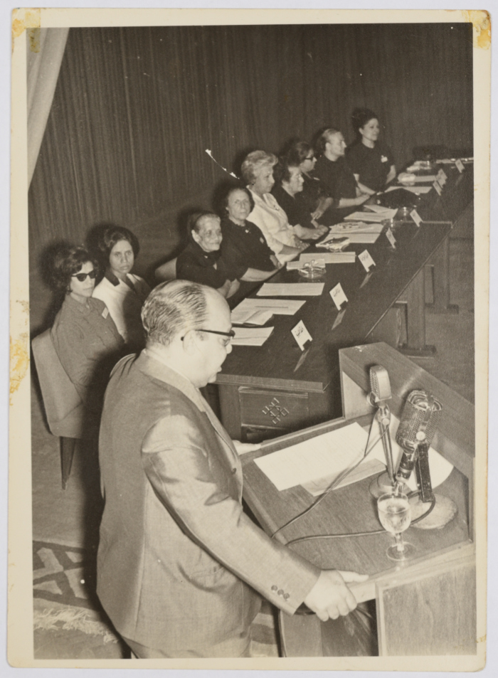 Zalekha Shuhab accompanied by women delegates at the opening ceremony of the Arab Women Union Society permanent office in Cairo