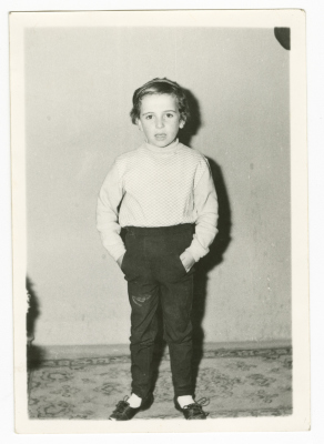 Nisreen Amr, Hebron, 1968-1969