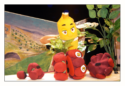 عرض مسرحية "مغامرات خضرا" في مسرح وسينماتك القصبة