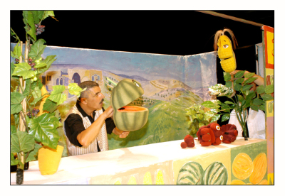 عرض مسرحية "مغامرات خضرا" في مسرح وسينماتك القصبة