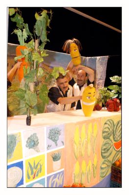 عرض مسرحية "مغامرات خضرا" في مسرح وسينماتك القصبة