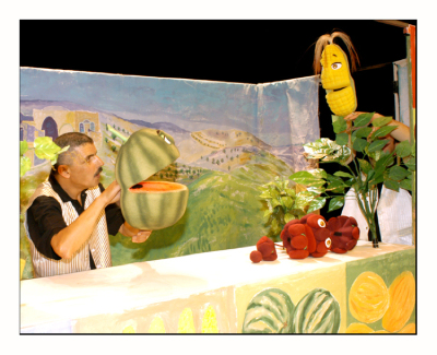 عرض مسرحية "مغامرات خضرا" في مسرح وسينماتك القصبة