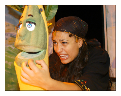 عرض مسرحية "مغامرات خضرا" في مسرح وسينماتك القصبة