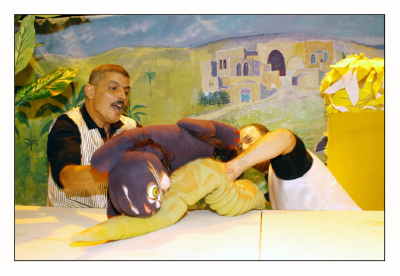 عرض مسرحية "مغامرات خضرا" في مسرح وسينماتك القصبة